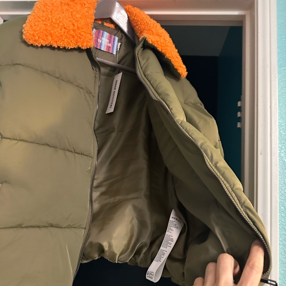 Vintagee Urban outfitters puffer jacket OVERSIZE XS NWT - Picture 6 of 9